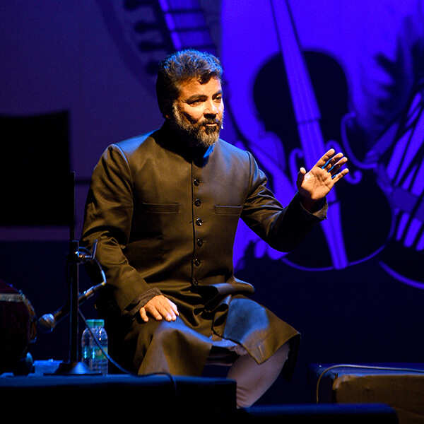 Danish Husain Images