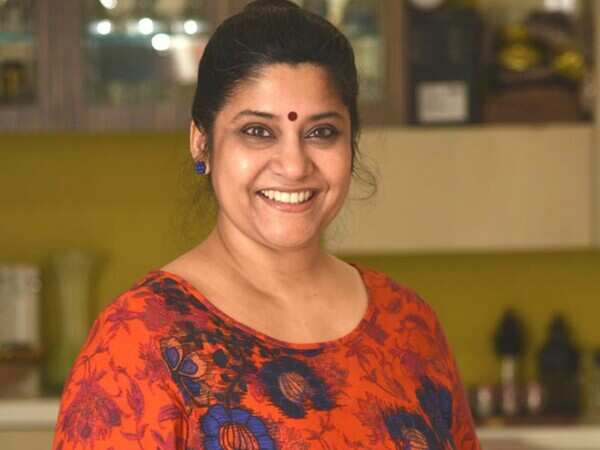 Renuka Shahane Wallpapers