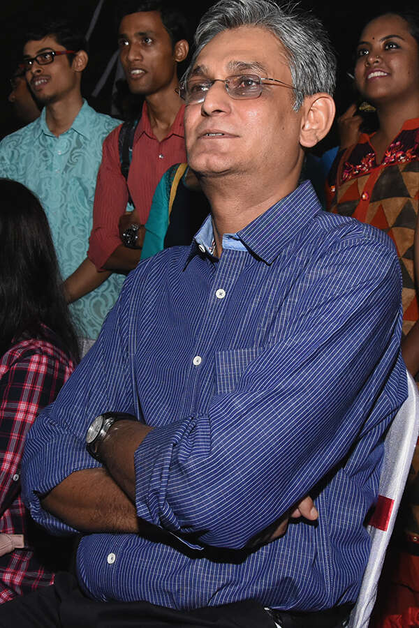 Atanu Raychaudhuri Images