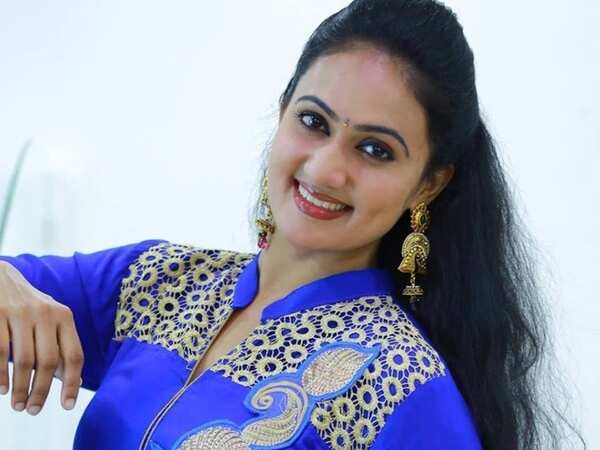Anu Joseph Wallpapers