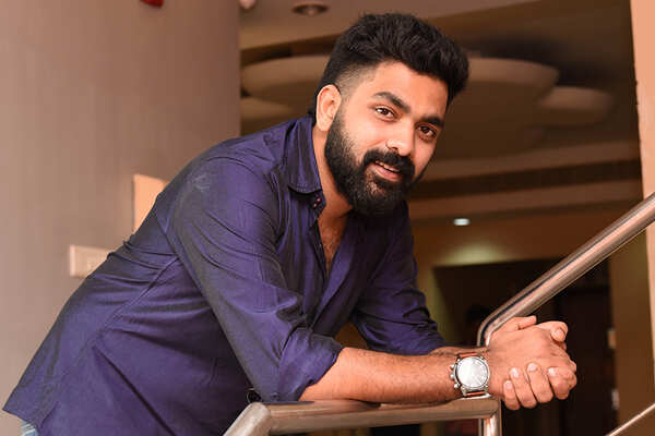 Askar Ali Images