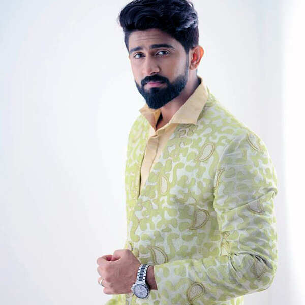 Rahul Ravi Images