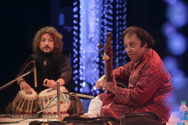 Irshad Khan Images