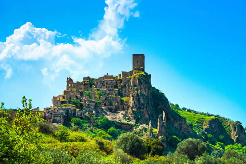 Exploring Italy&rsquo;s abandoned villages
