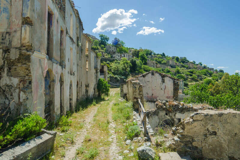 Exploring Italy&rsquo;s abandoned villages