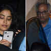 Article image for: Janhvi, Khushi and Boney Kapoor pay <i class="tbold">anshula</i> Kapoor a visit