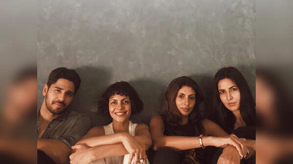 Photo: Sidharth Malhotra, Katrina Kaif, Zoya Akhtar and Shweta Bachchan enjoy a Saturday night together