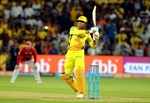 CSK Skipper MS Dhoni shows how it's done