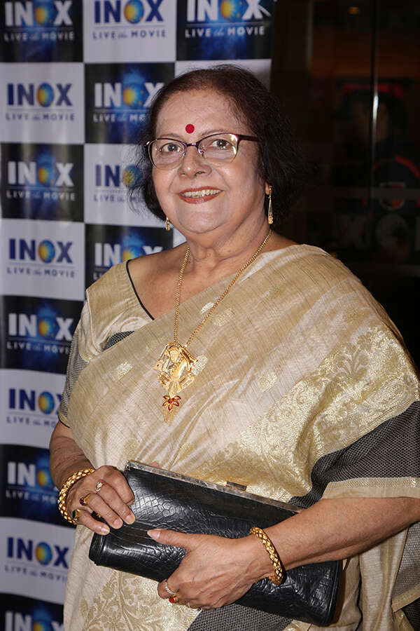 Lily Chakraborty Pictures