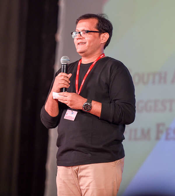 Suresh Narayanan Photos