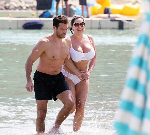 Kelly Brook