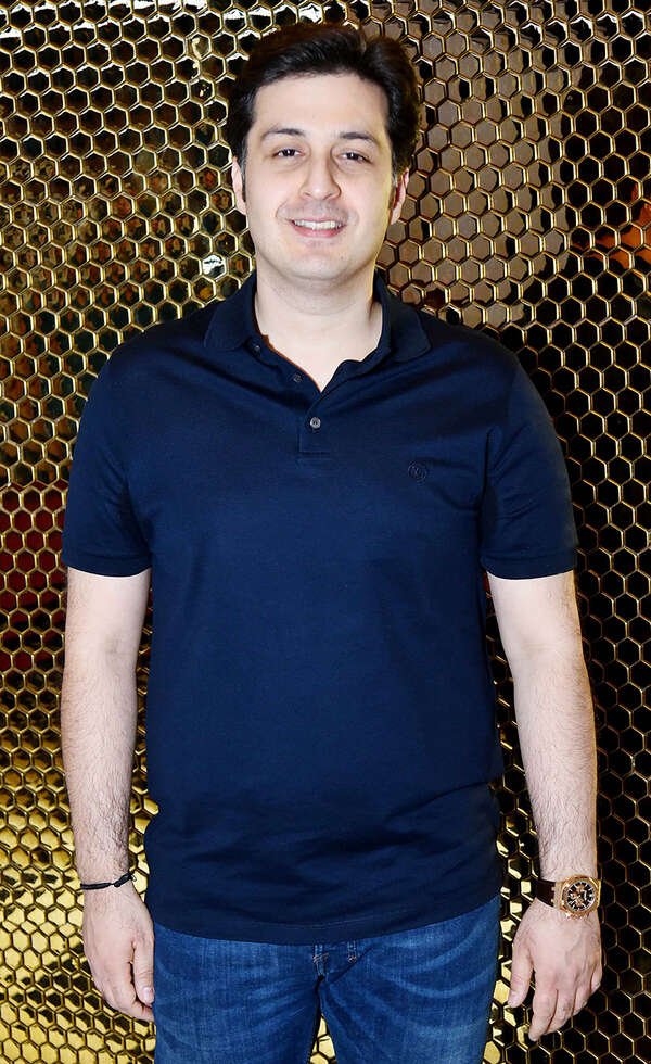 Atul Bhalla Pictures