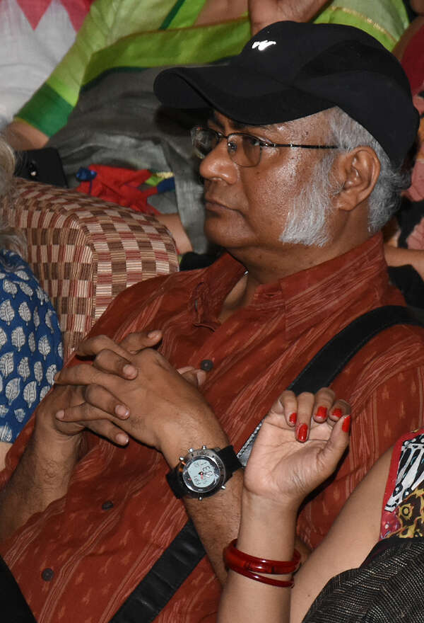 Arghyakamal Mitra Pictures