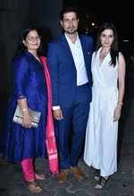 Sumeet Vyas with his mother and girlfriend at the screening