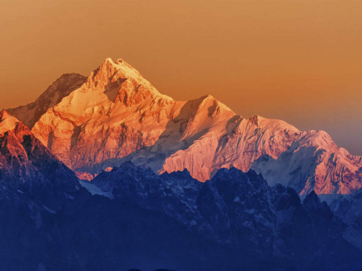5 Himalayan Mysteries That Ll Make You Question Logic Times Of India Travel - nature spot of nepal the himalayas let it be roblox