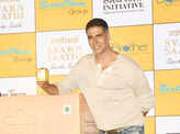 Akshay Kumar launches an anti-cancer product