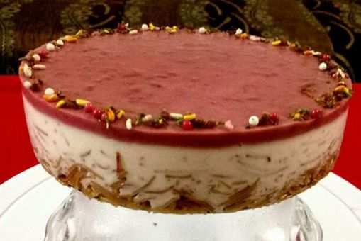 Vermicelli Gulkand Cake