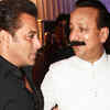 Article image for: From Salman Khan to Katrina Kaif, Bollywood stars attend <i class="tbold">baba siddique</i>'s iftar party