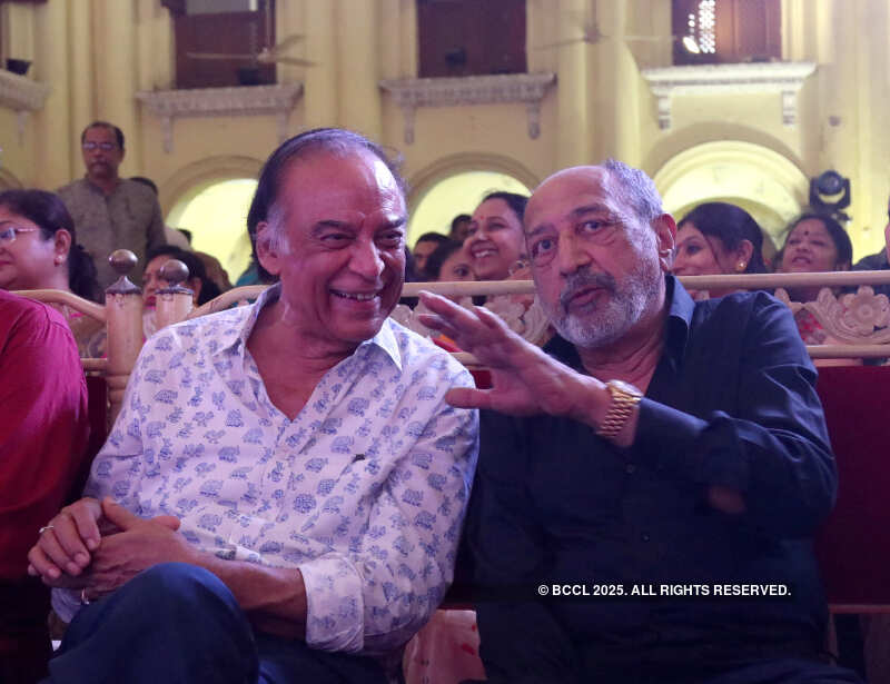 Veteran actors attended a panel discussion