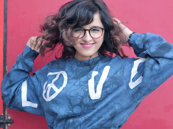 Shirley Setia Images