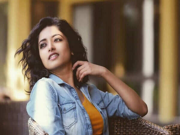 Ishaa Saha
