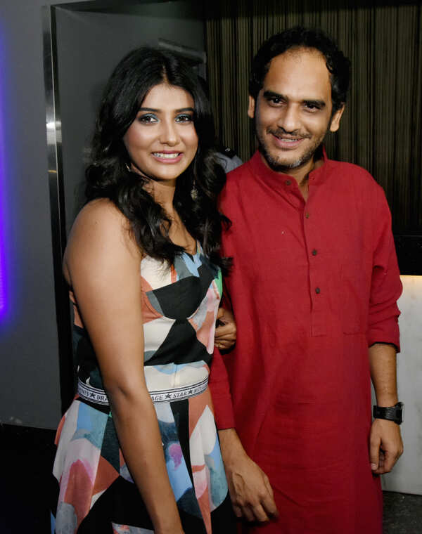 Parno Mitra Photos