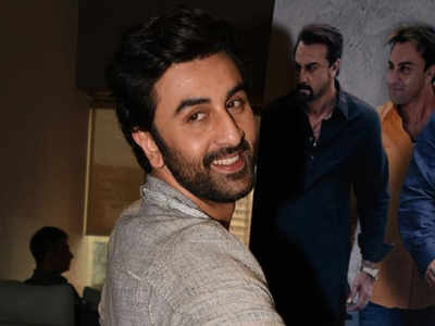Bollywood: Ranbir Kapoor opens up on his social media presence, says 'my  personality is very boring