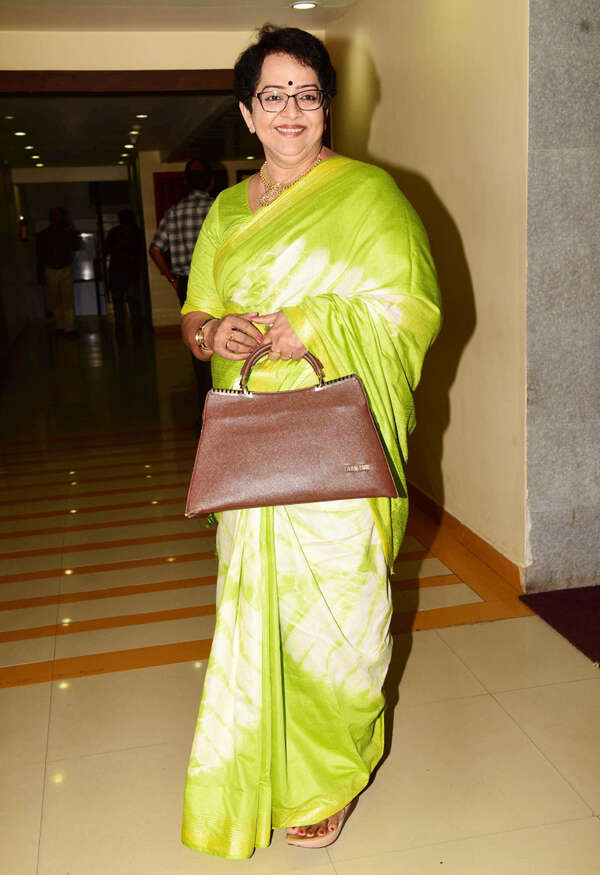 Mallika Sukumaran Wallpapers