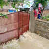 Article image for: Heavy downpour triggers flood in Kashmir Valley