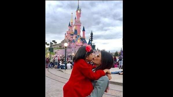 Photo: Aishwarya Rai Bachchan shares heartwarming picture with her ‘princess’ Aaradhya Bachchan