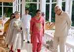 ​Sharmila Tagore meets J&K Governor