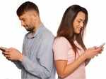 Fun texting games you should try out with your boyfriend
