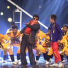 Raju mesmerizes Tarak..