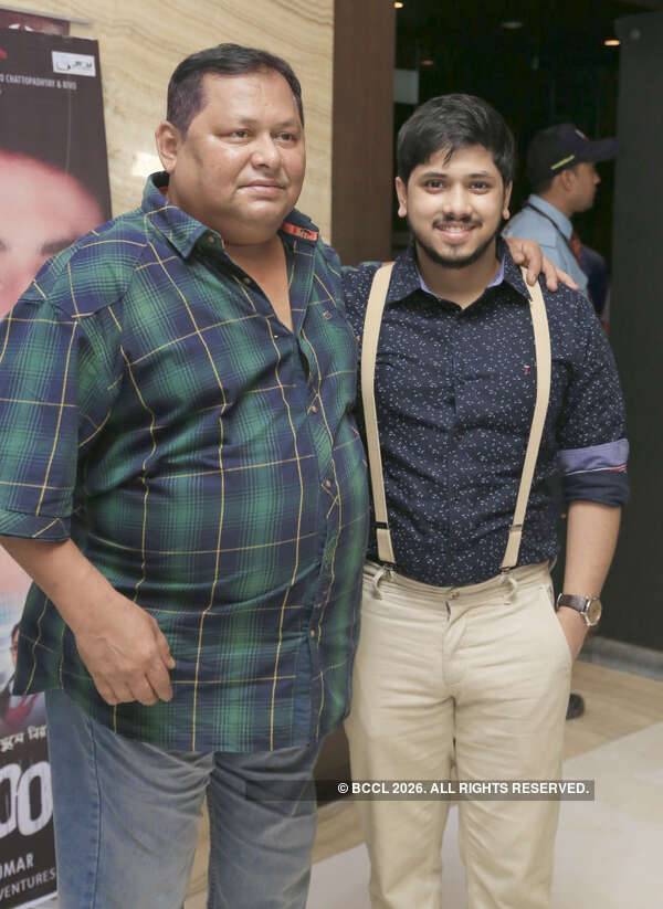 Kharaj Mukherjee