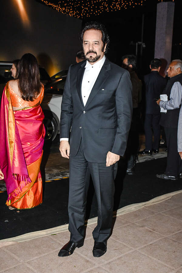 Akbar Khan