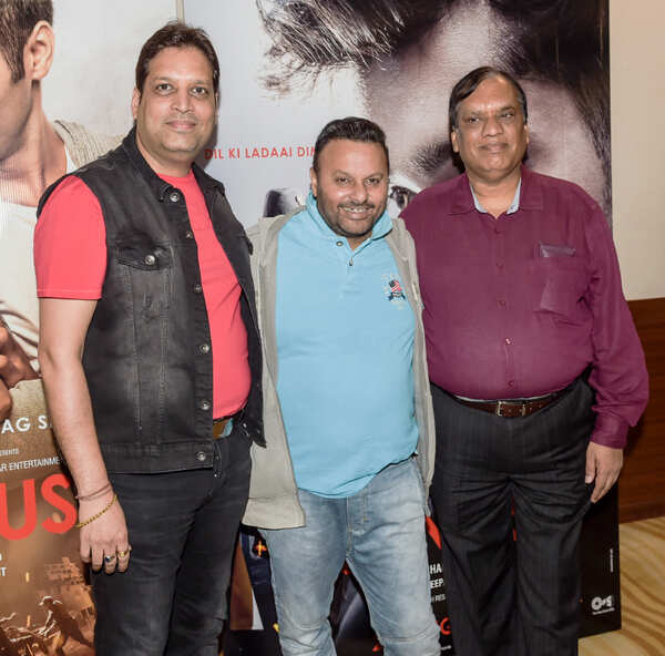 Deepak Mukut Images
