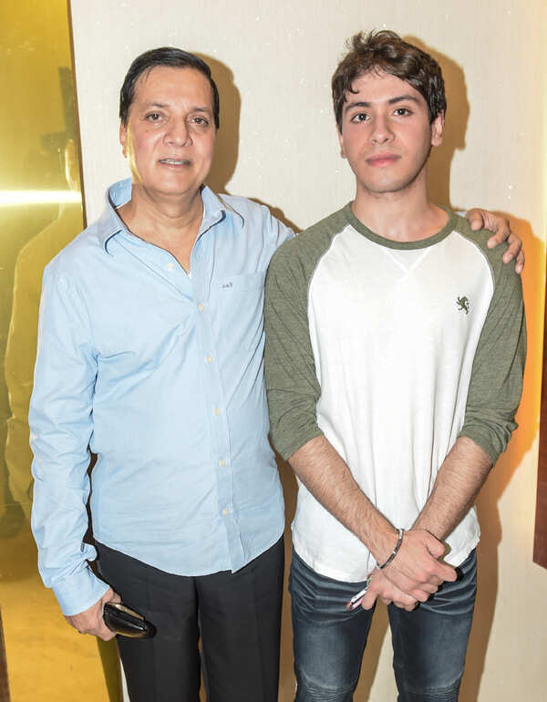Lalit Pandit Images