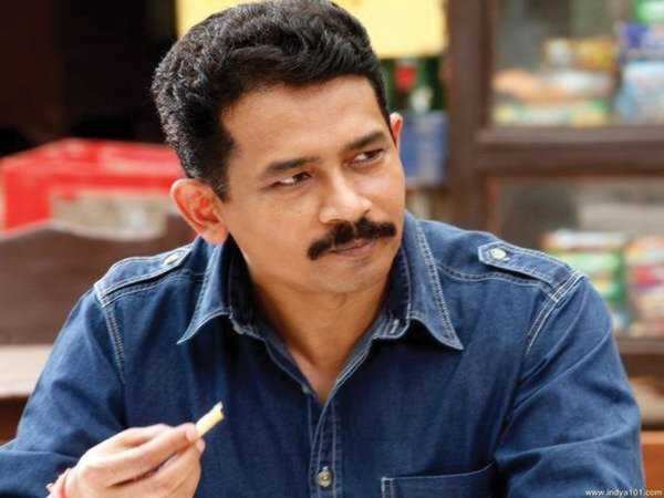 Atul Kulkarni Photos