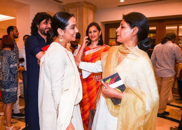 Priyanka Setia Pictures