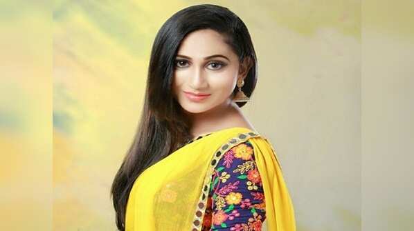 Bigg Boss Malayalam: From a shy boy to a gorgeous actress, know more about new entrant Anjali Ameer