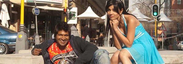 Raaj The Showman Movie: Showtimes, Review, Songs, Trailer, Posters ...