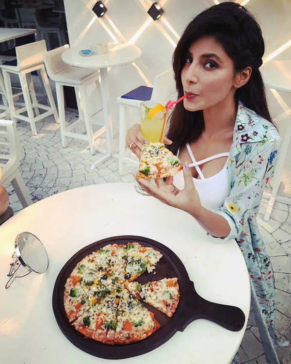 Harshita Gaur Pictures