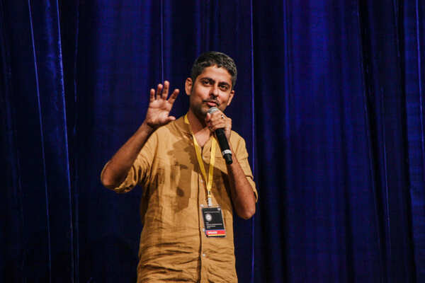 Varun Grover Photos
