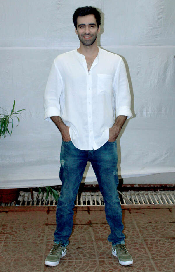 Avinash Tiwary Pictures