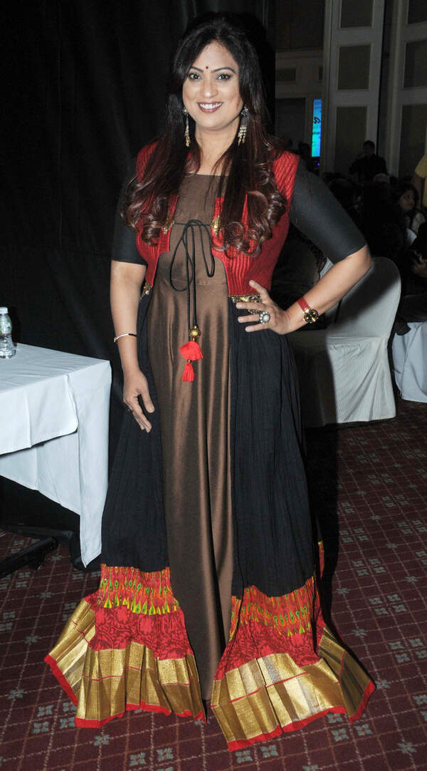 Richa Sharma Wallpapers