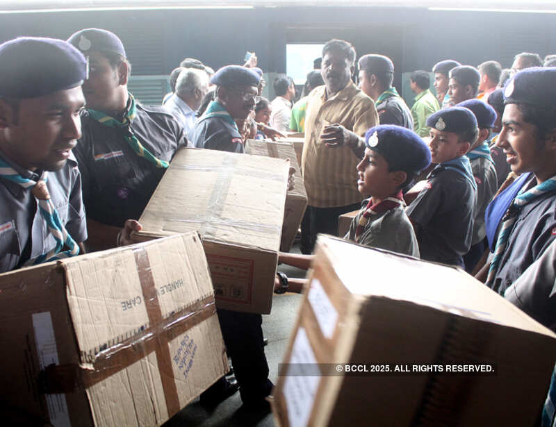 Nation extends help to Kerala flood victims