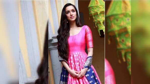 Photo : Shraddha Kapoor's dreamy picture on Instagram will surely make your heart flutter!