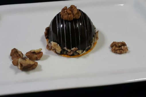 Chocolate And Walnut Silk Cake
