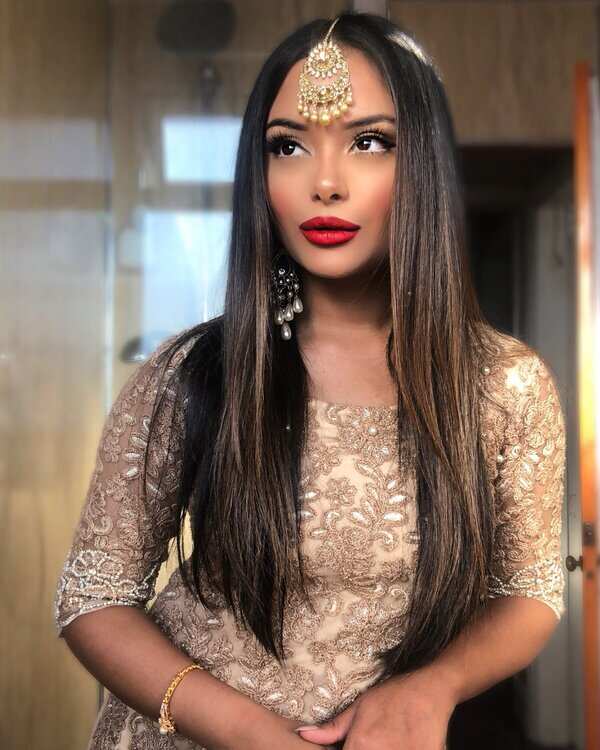 Afshan Azad
