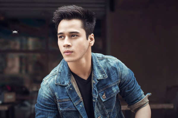 Anshuman Malhotra Stills